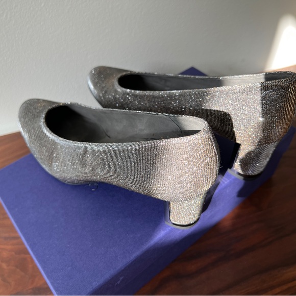 Stuart weitzman metallic pump 6 1/2 M - Picture 4 of 9